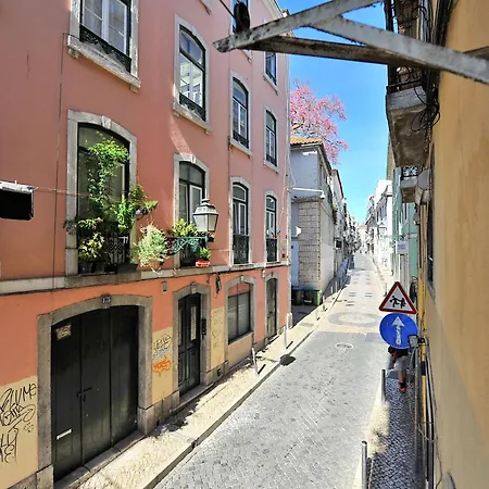 公寓 Vintage & In Bairro Alto *