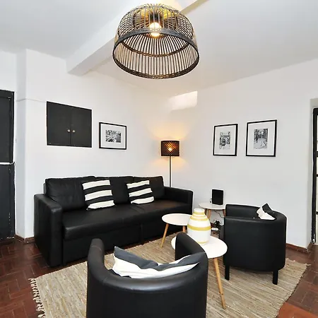 Vintage & In Bairro Alto Apartment *