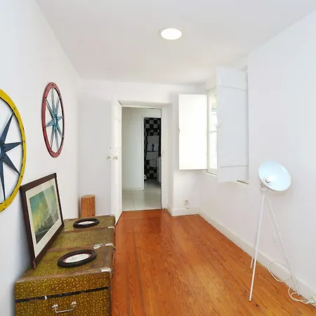 Vintage & In Bairro Alto Apartment